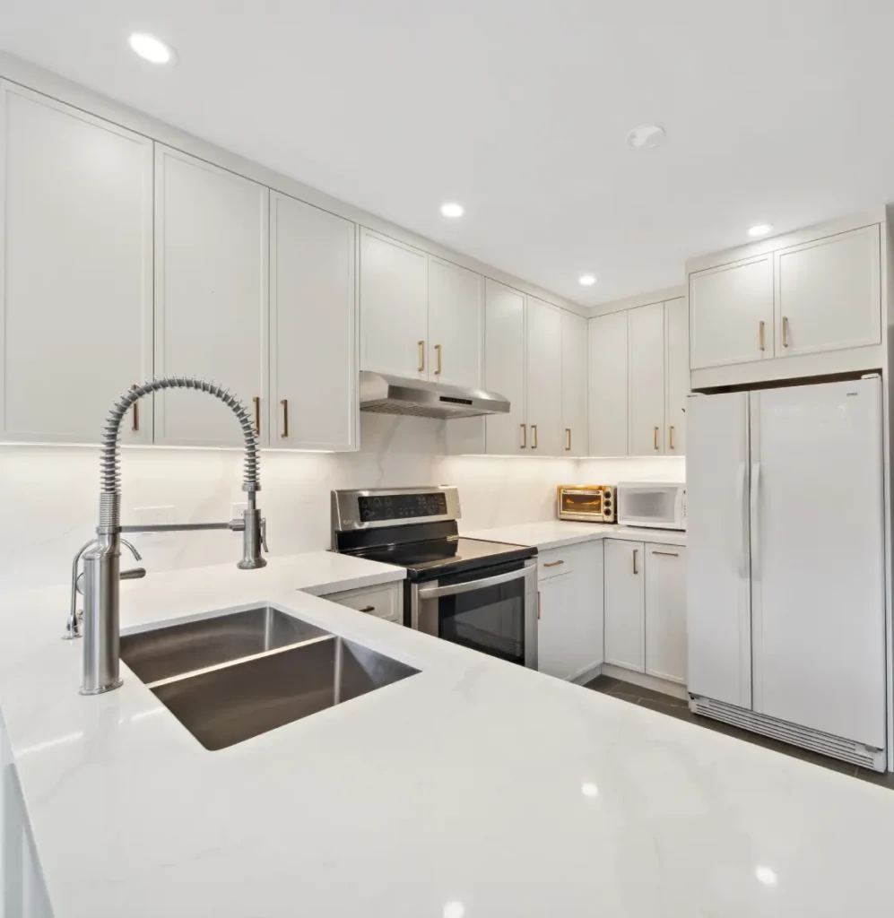 Bath Wyse - 24 Nepanee St - 8