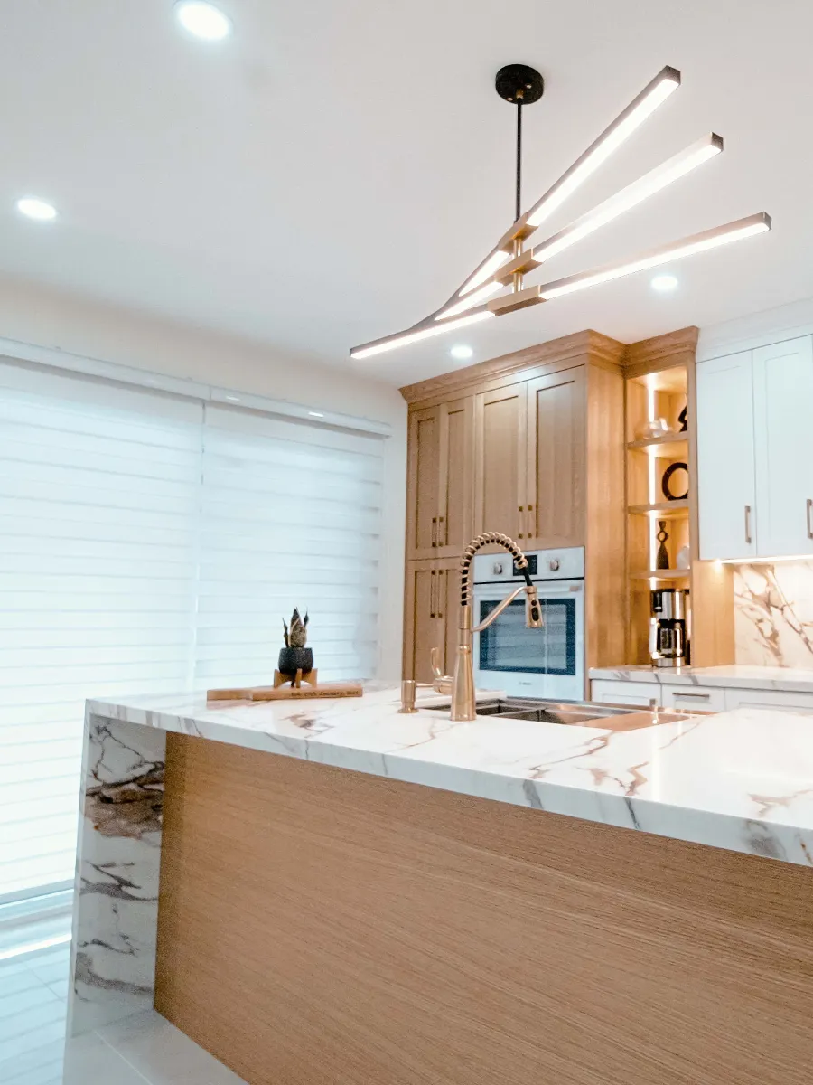 BRIZO Pull-Out Faucet with Dual Spray Functionality